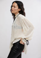 Olivia Blouse - Domino Style