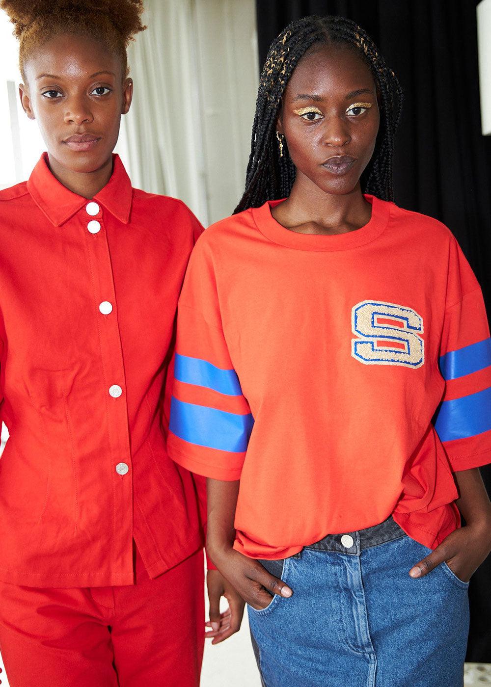 Oversized T-shirt - Chocking Red - Domino Style