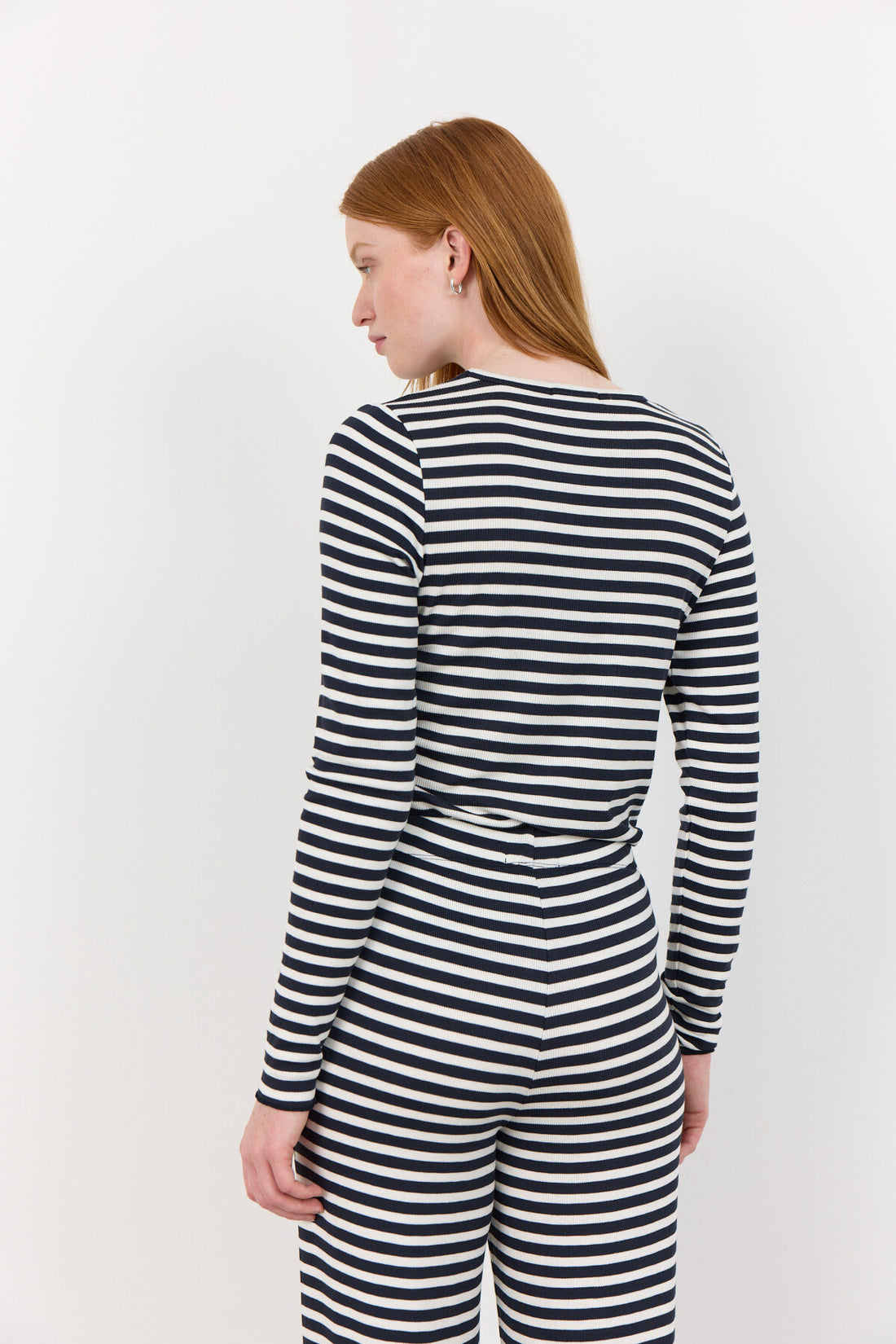 Ika 11 T-Shirt - Navy - Domino Style