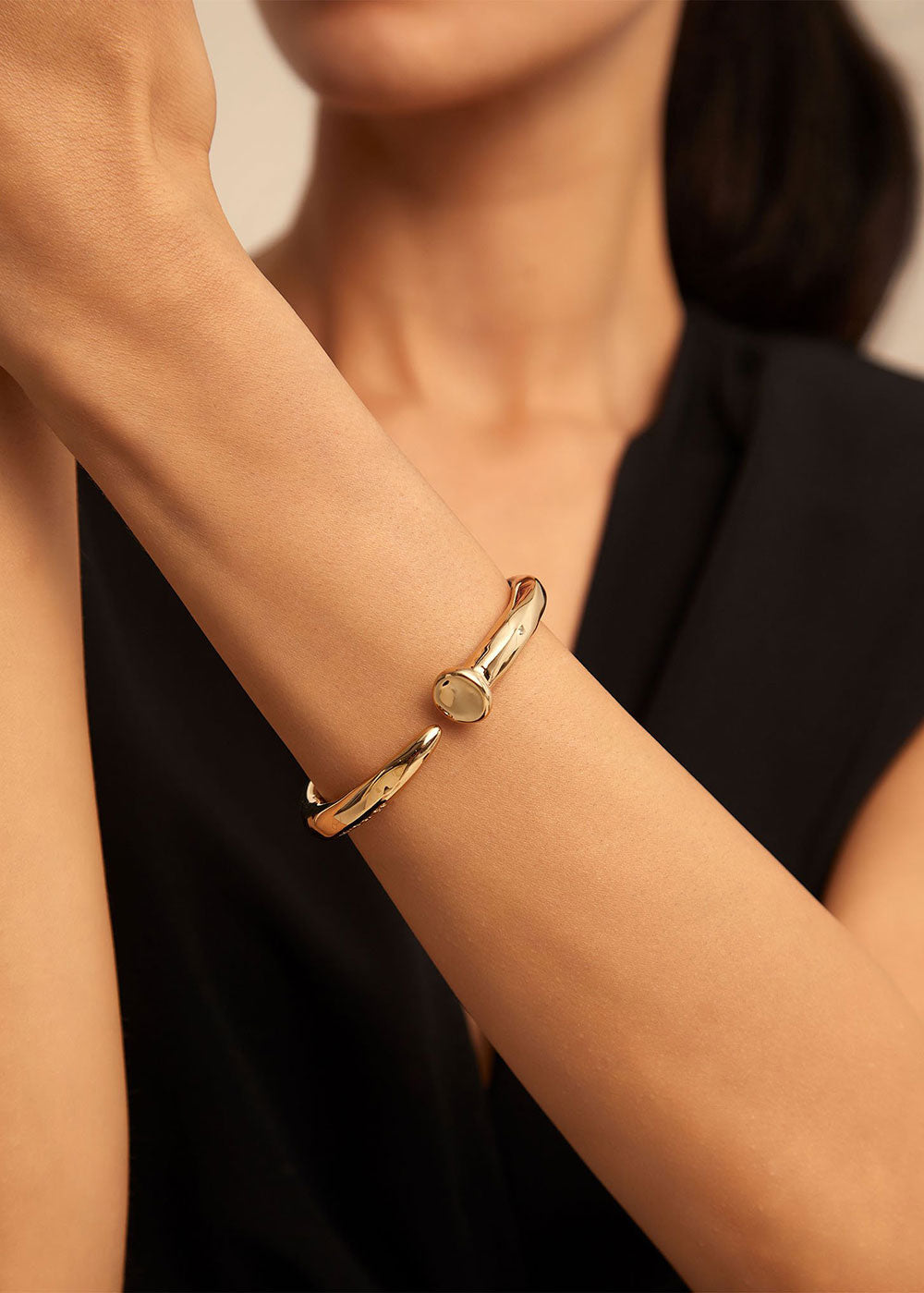 Nail Shaped Bangle Bracelet Gold – Domino Style