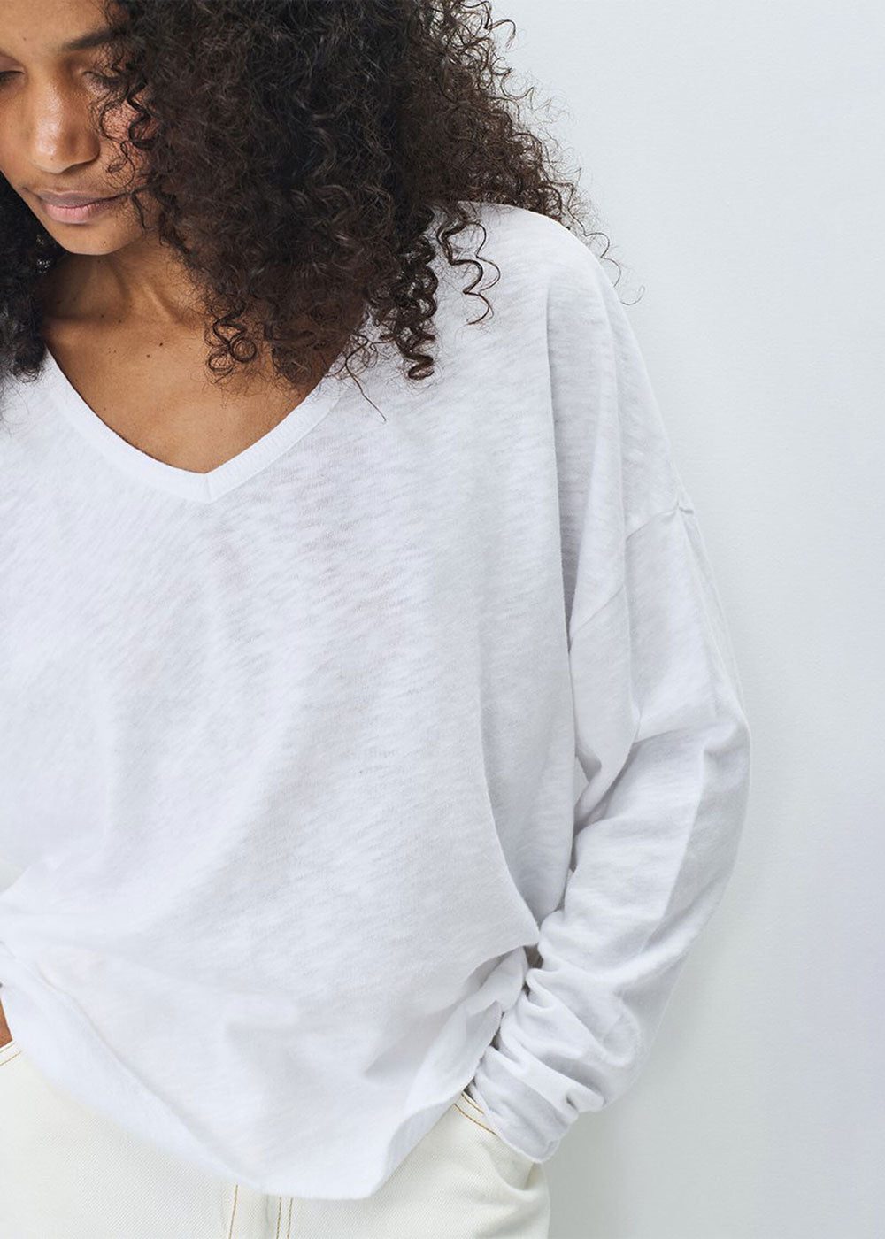 Sonoma Long Sleeve V-Neck T-shirt White – Domino Style