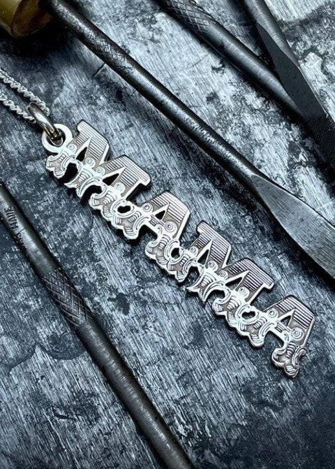 Mama Necklace - Domino Style